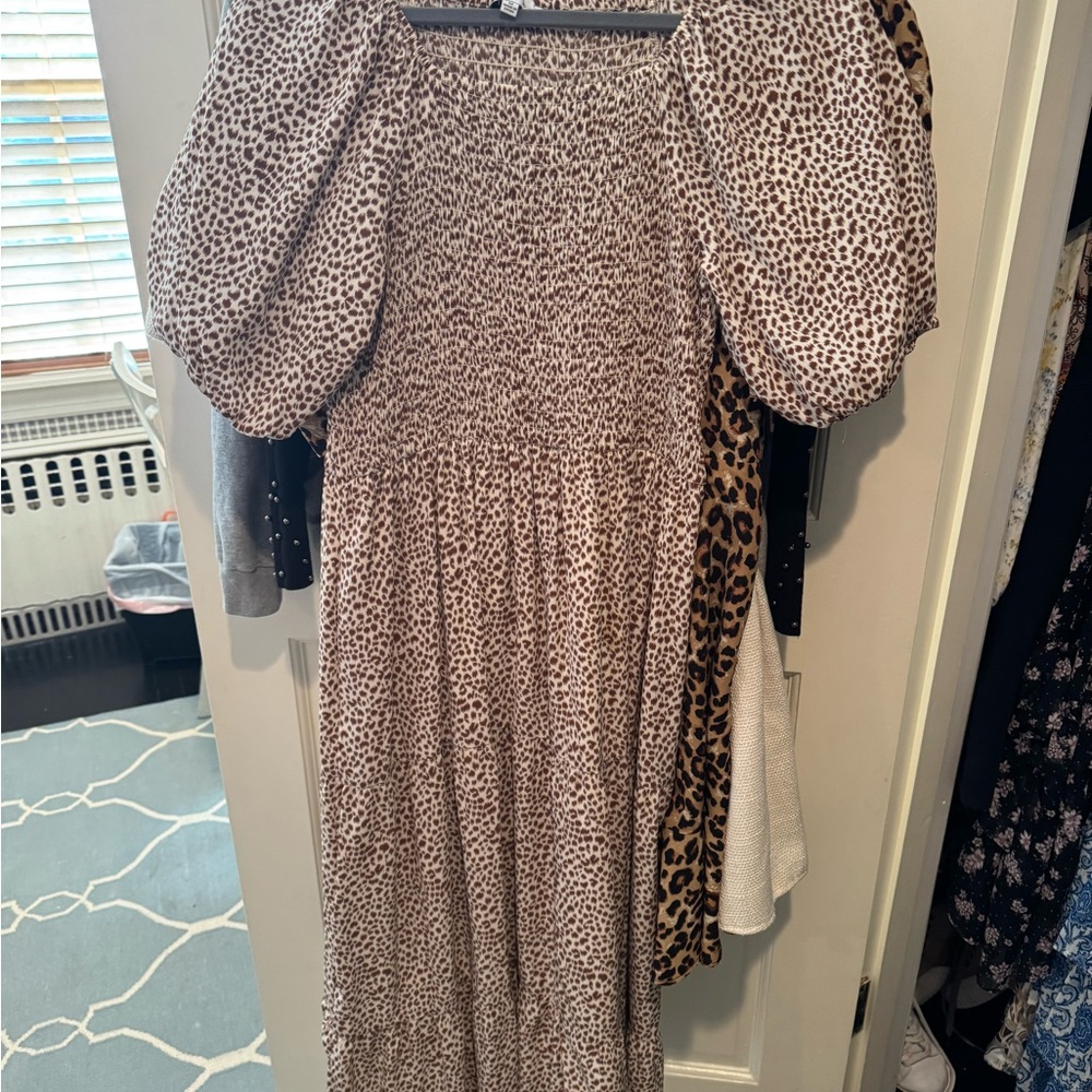 Leopard Print Puff Sleeve Dress